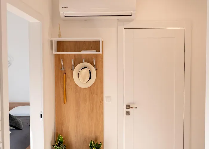 Apartment Plaza 41 By The Sea *